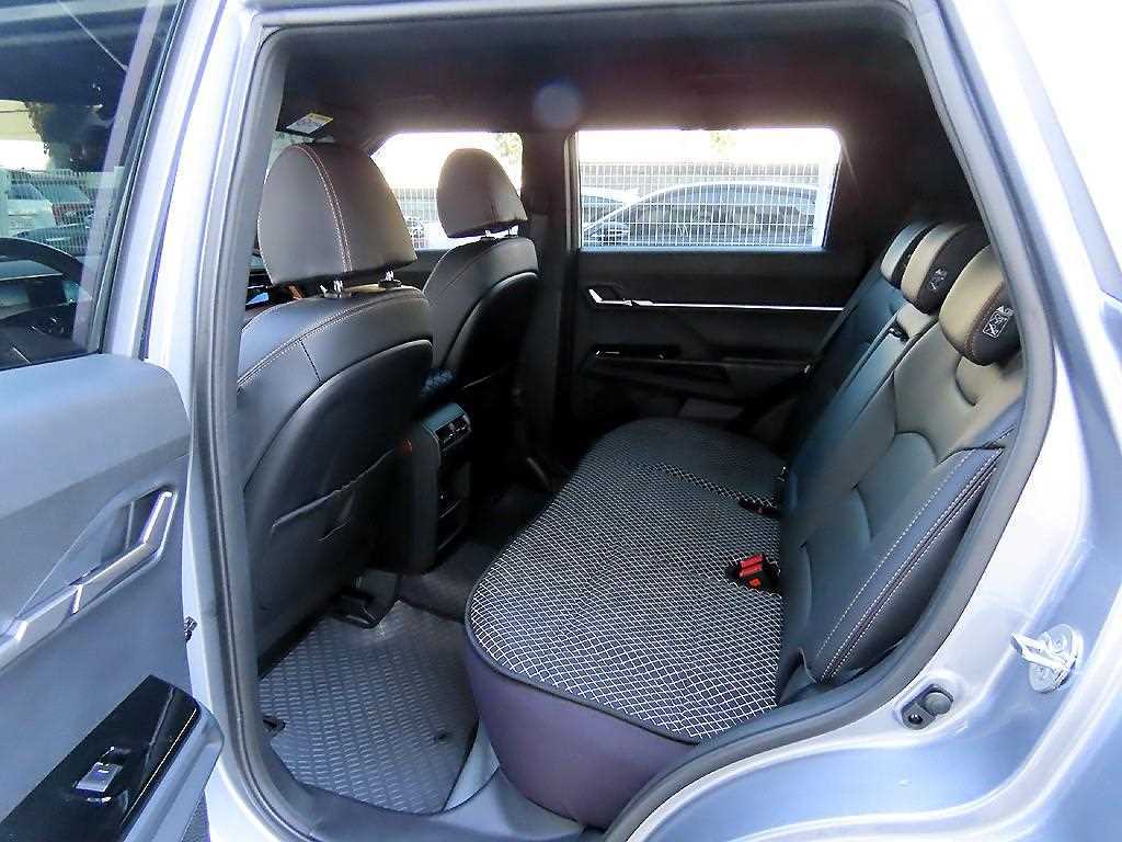 Ssangyong Torres - Vista 6