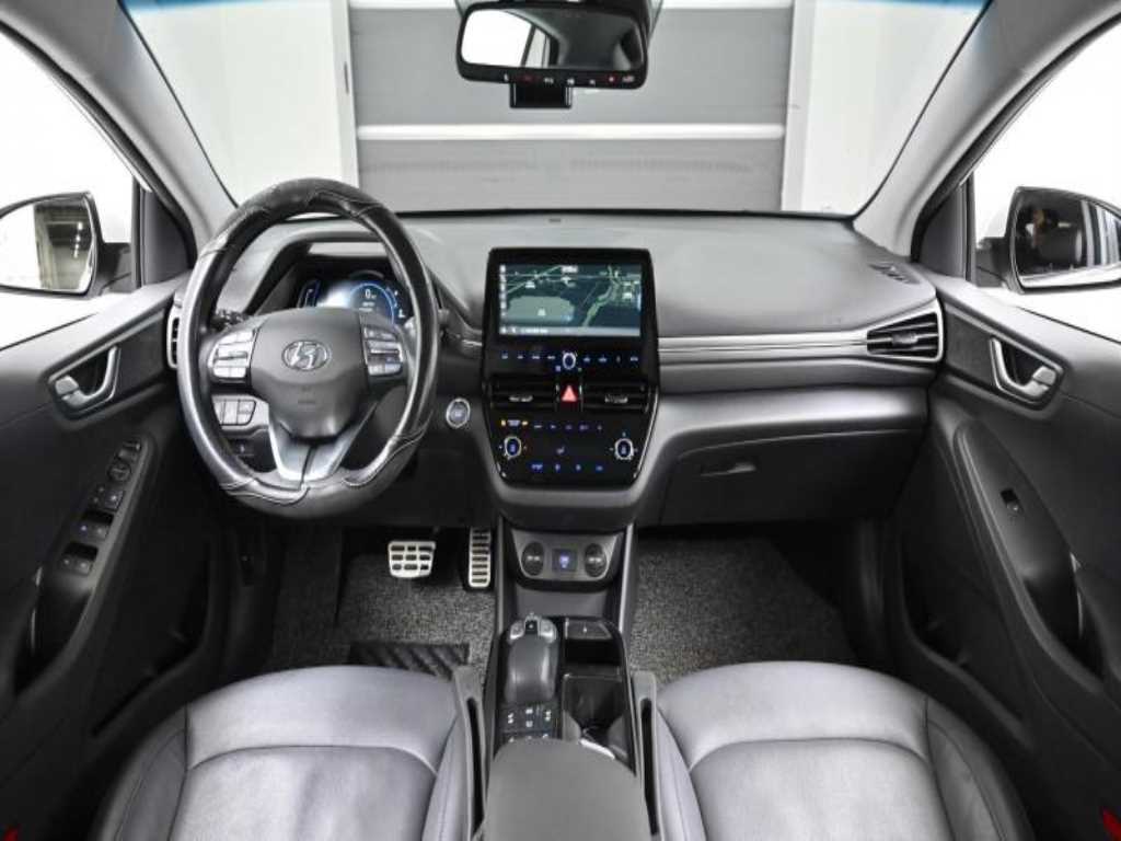 HYUNDAI Ioniq - Vista 7