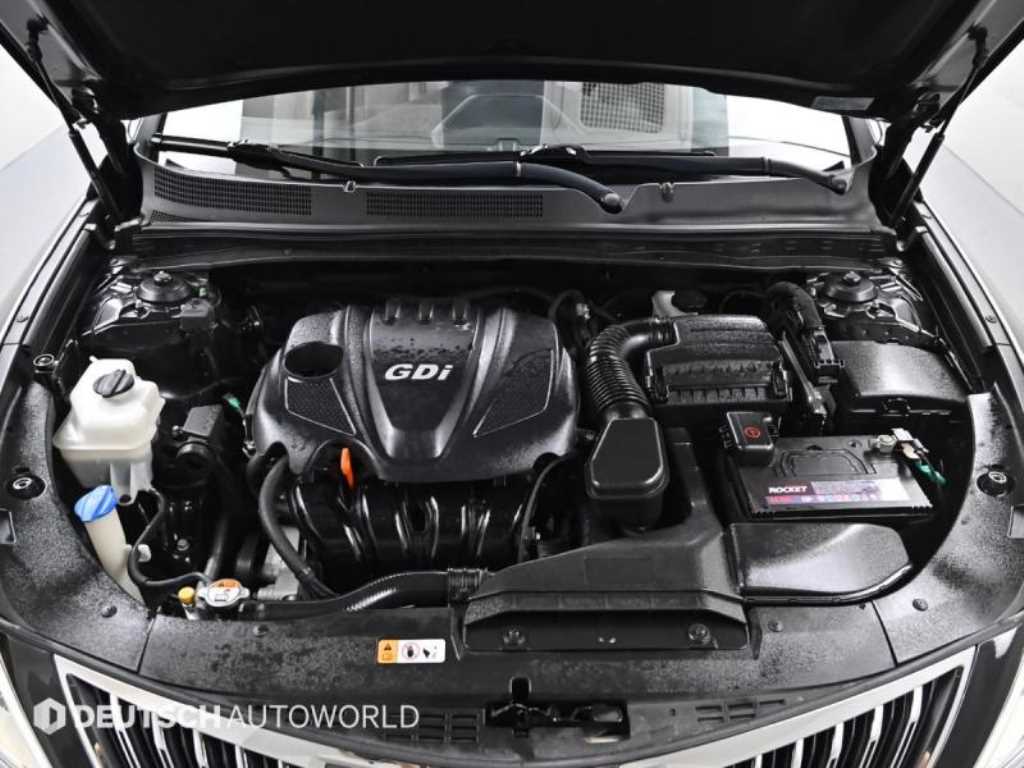 HYUNDAI Grandeur - Vista 6