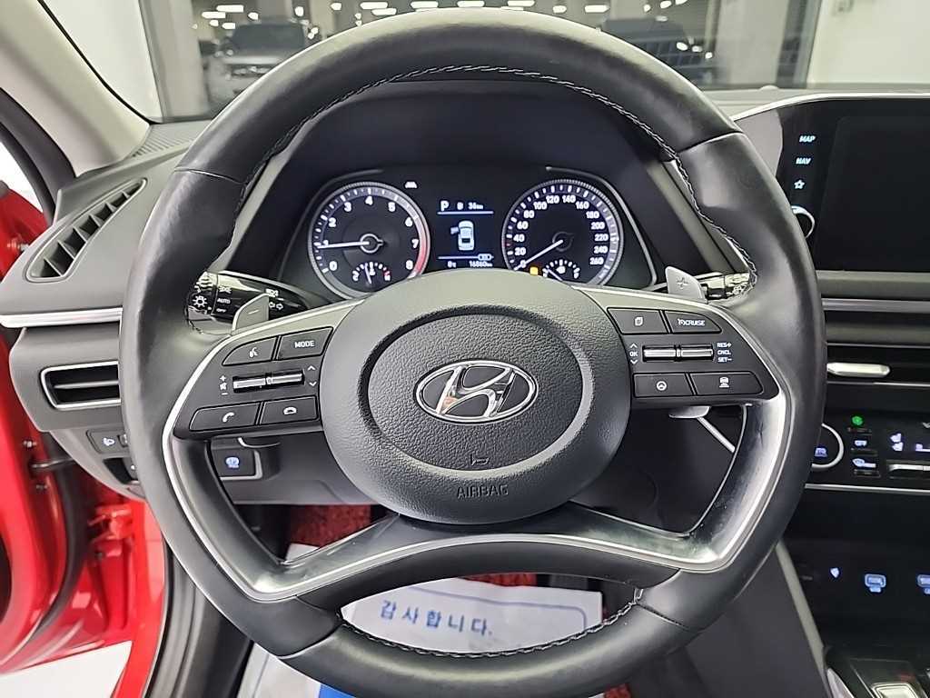 HYUNDAI Sonata - Vista 9