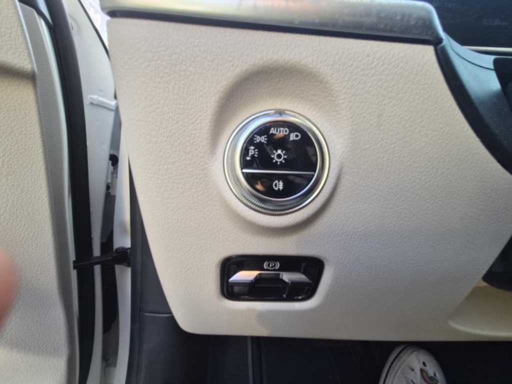 Mercedes Benz C Class 2024 Blanco - Importación desde Corea - HF Imports Iquique - Foto 14