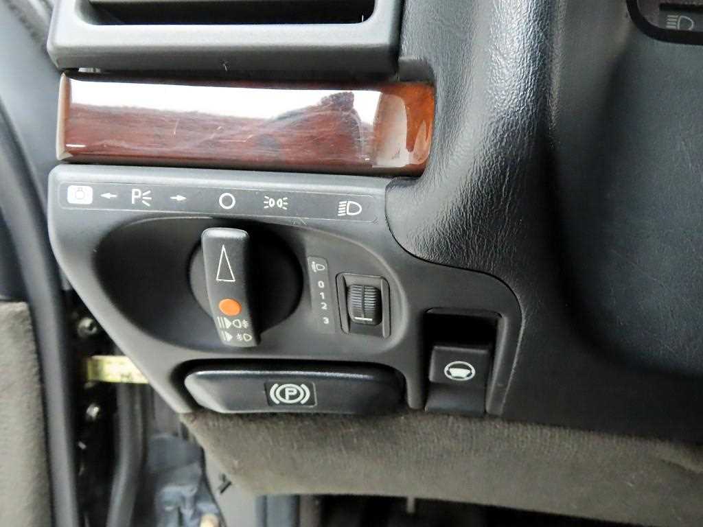 Mercedes Benz S Class - Vista 12