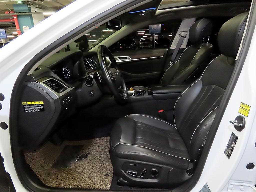 Genesis G80 - Vista 6