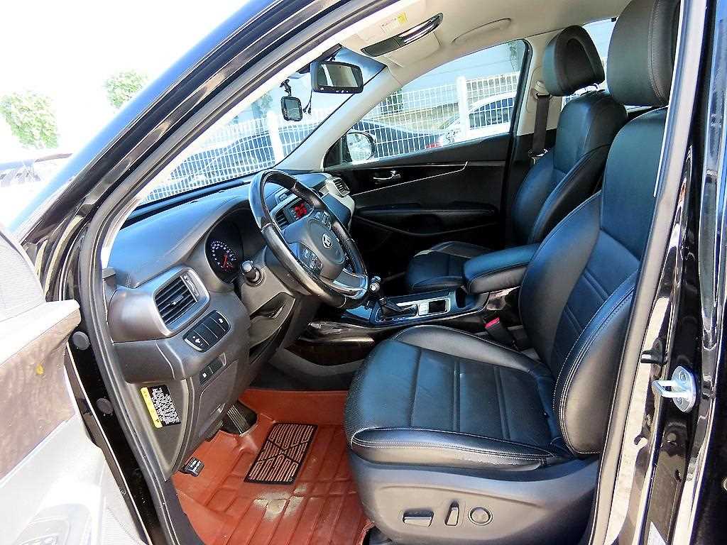 KIA Sorento - Vista 5