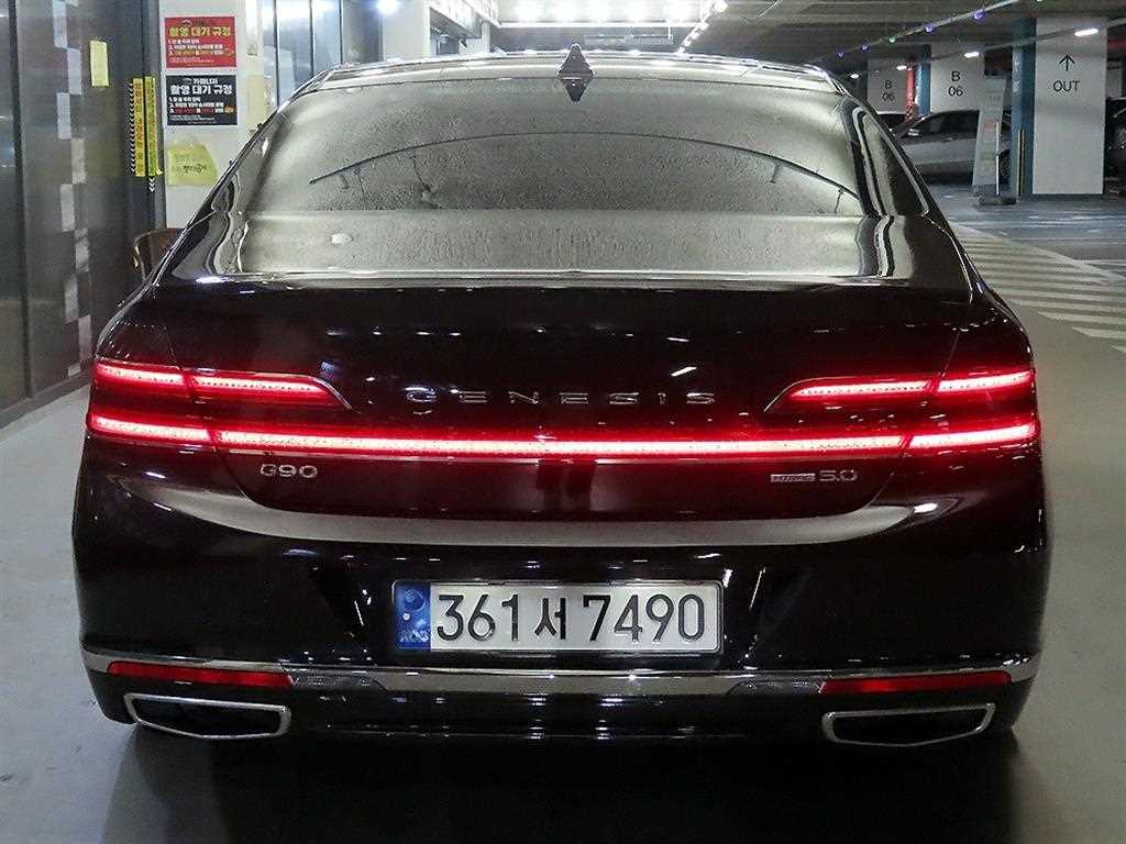 Genesis G90 - Vista 5