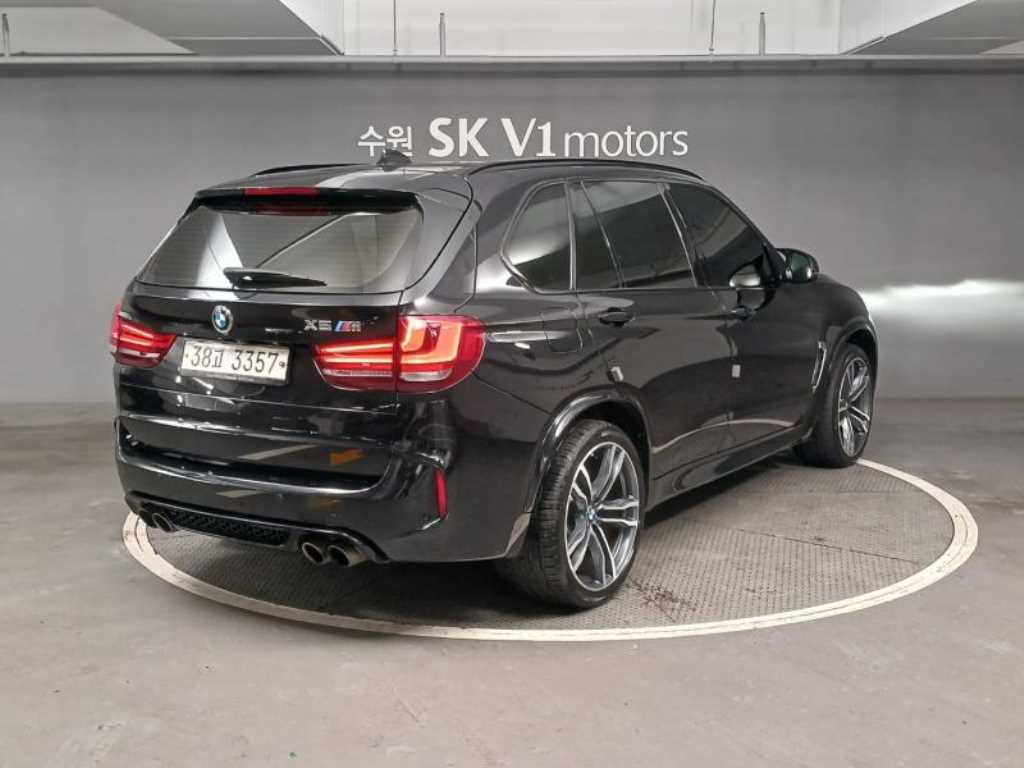 BMW X5M - Vista 5