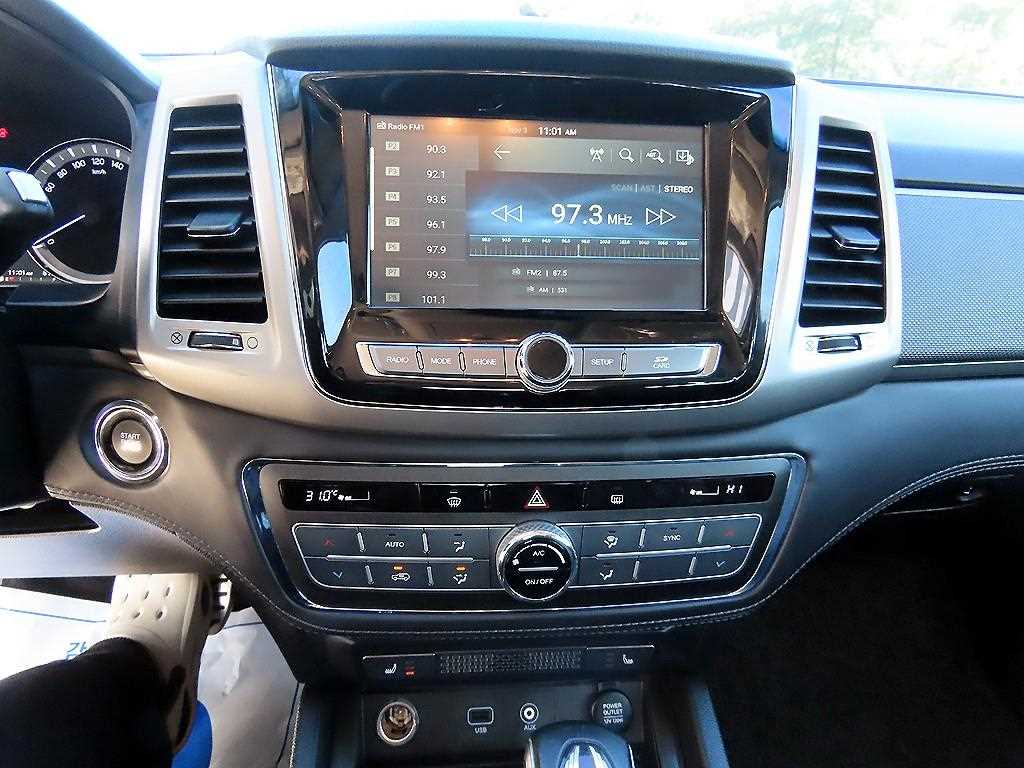 Ssangyong Rexton 2019 Gris - Importación desde Corea - HF Imports Iquique - Foto 14