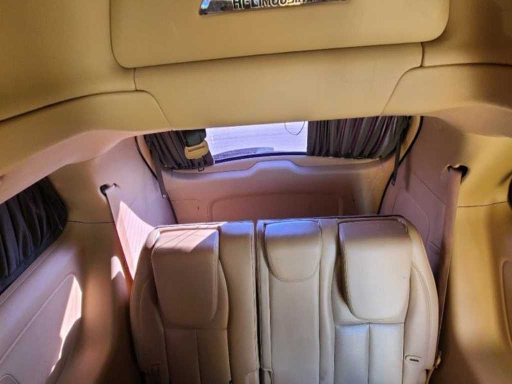 KIA Carnival - Vista 9