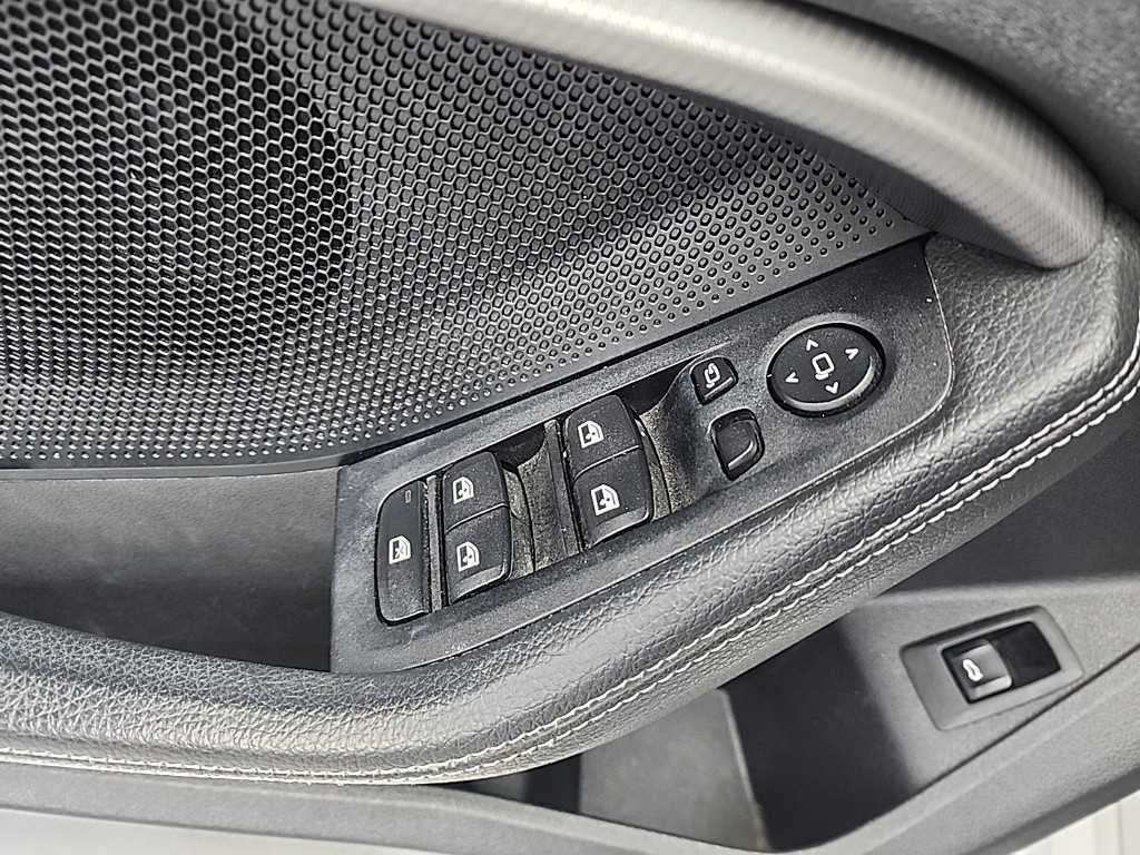 BMW 1 series 2022 Blanco - Importación desde Corea - HF Imports Iquique - Foto 17