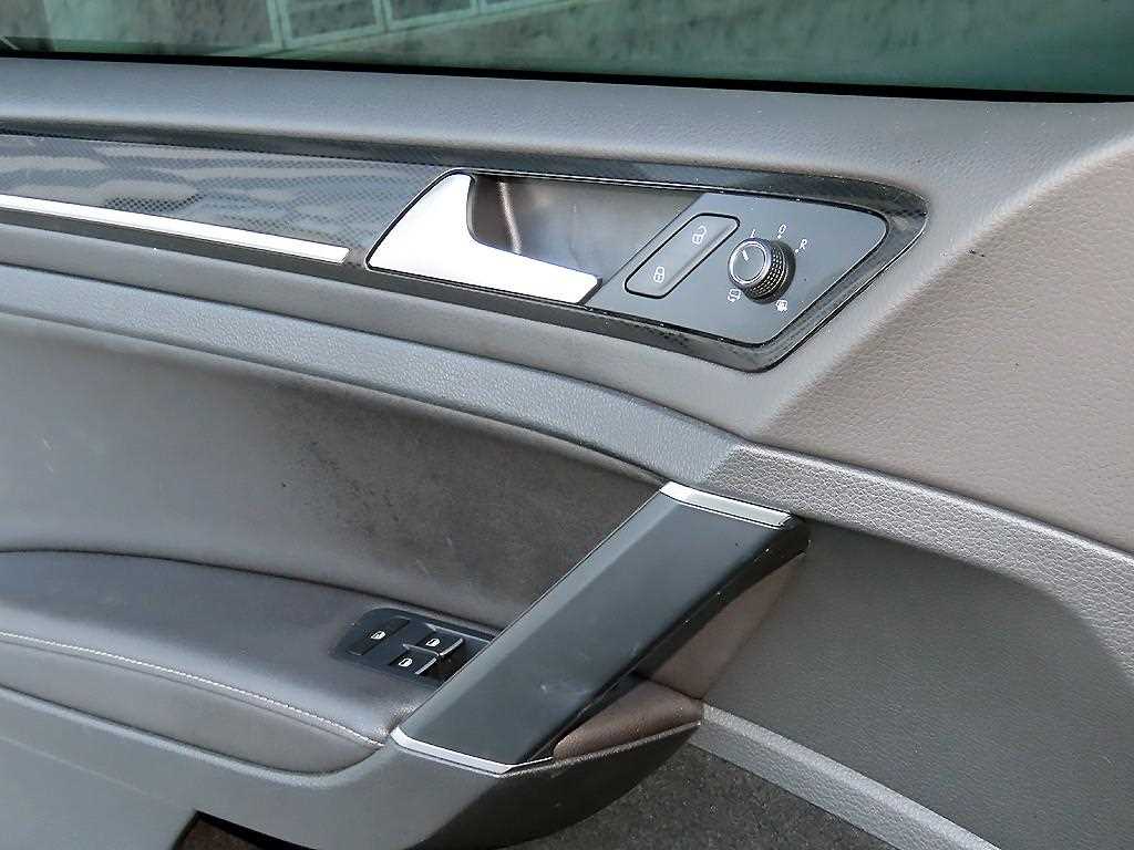 Volkswagen Golf - Vista 11