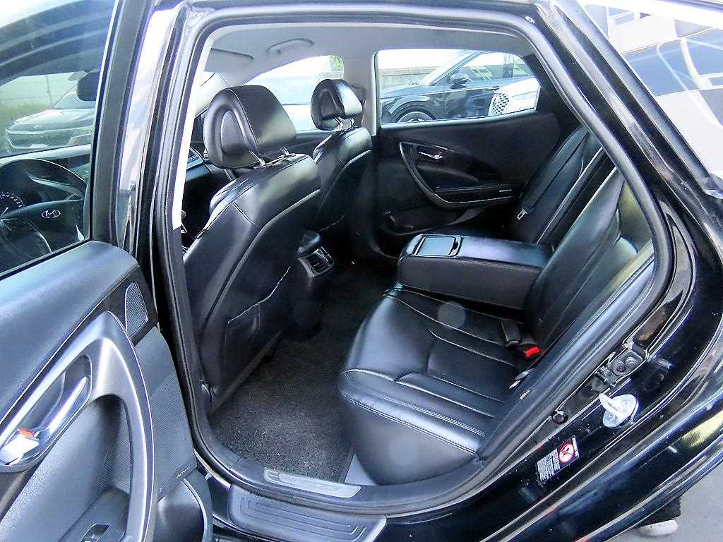 HYUNDAI Grandeur - Vista 6