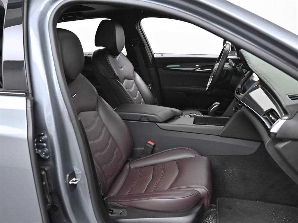 Cadillac CT6 - Vista 10