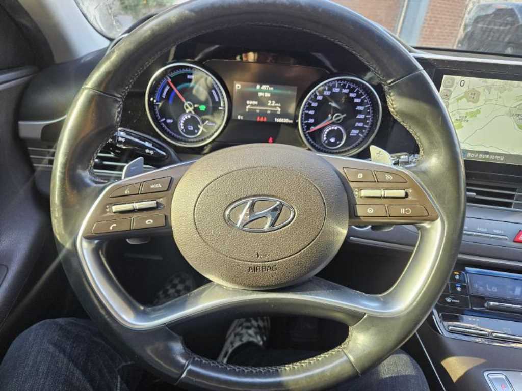 HYUNDAI Grandeur - Vista 12
