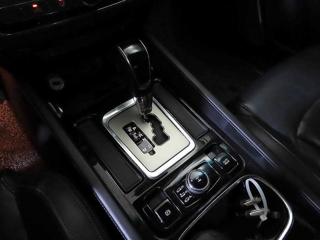 Ssangyong Rexton - Vista 12