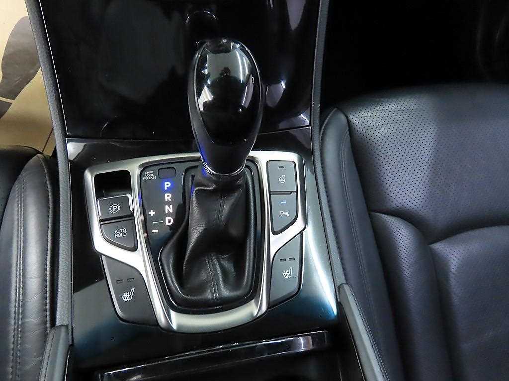 HYUNDAI Grandeur - Vista 10