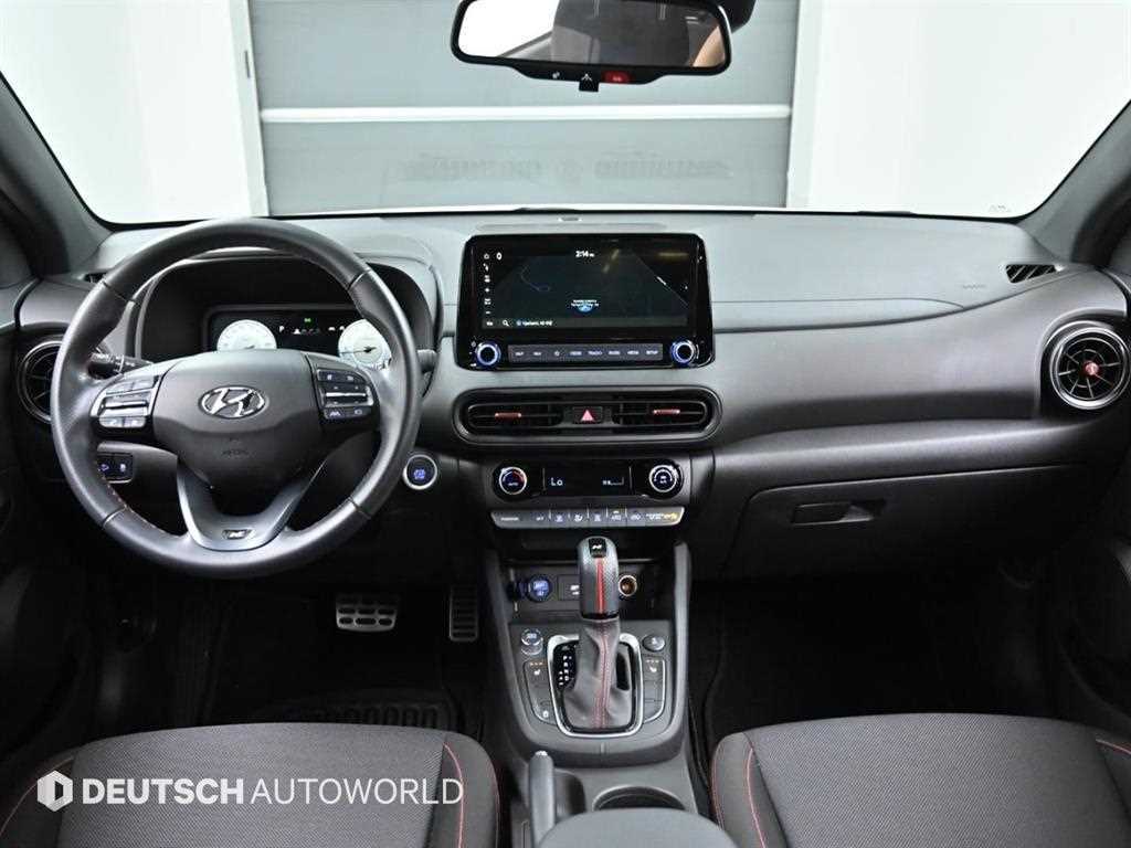 HYUNDAI Kona - Vista 7