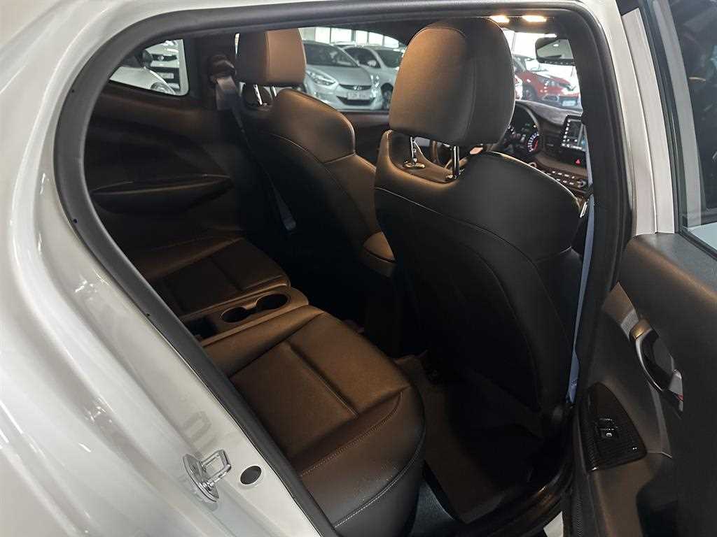 HYUNDAI Veloster 2021 Blanco - Importación desde Corea - HF Imports Iquique - Foto 14