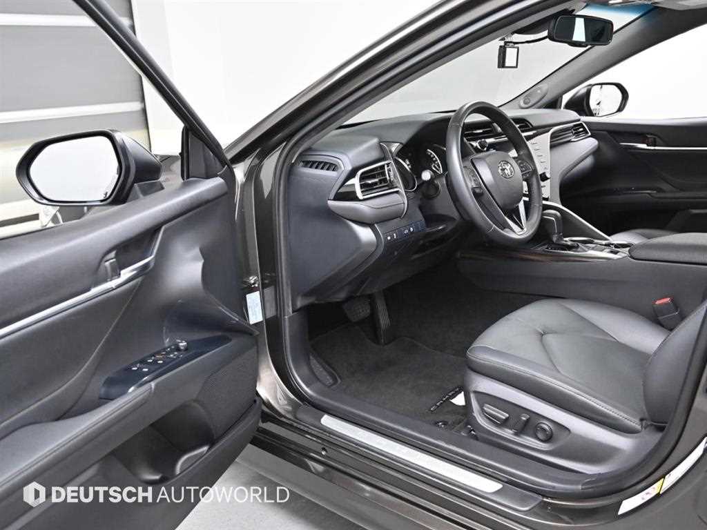 Toyota Camry - Vista 11