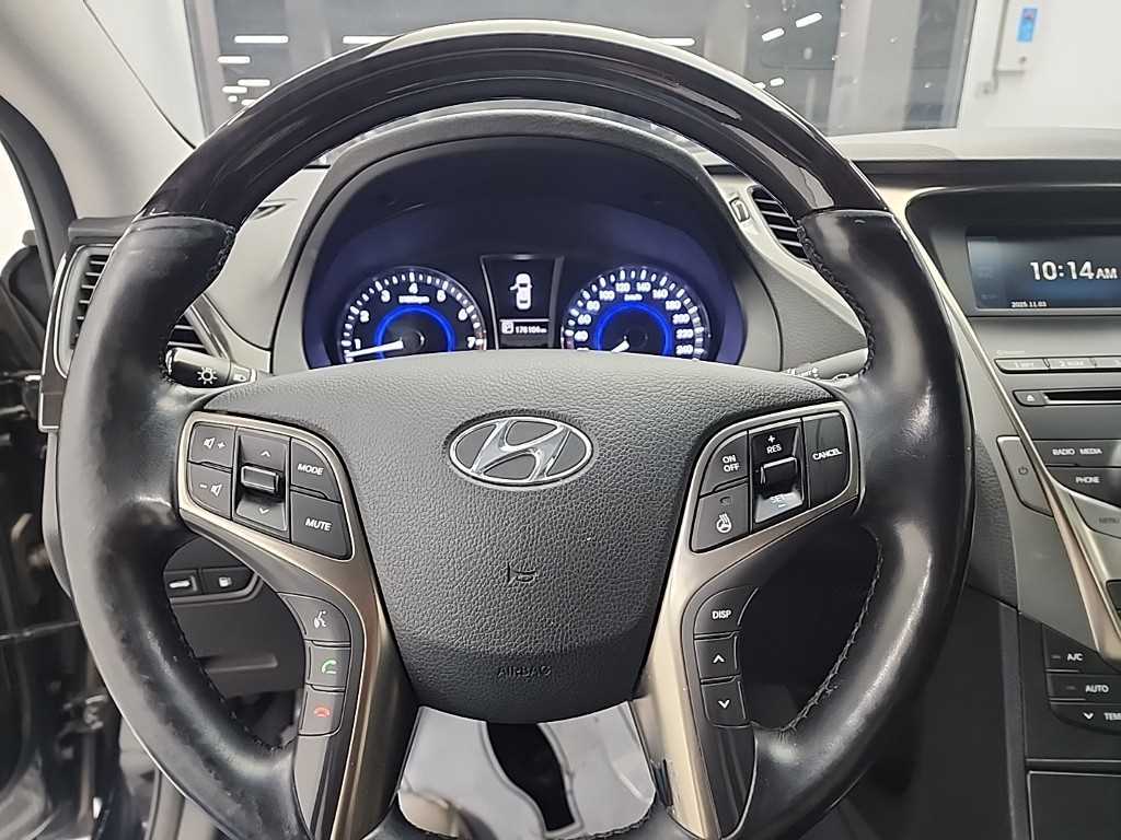 HYUNDAI Grandeur - Vista 9