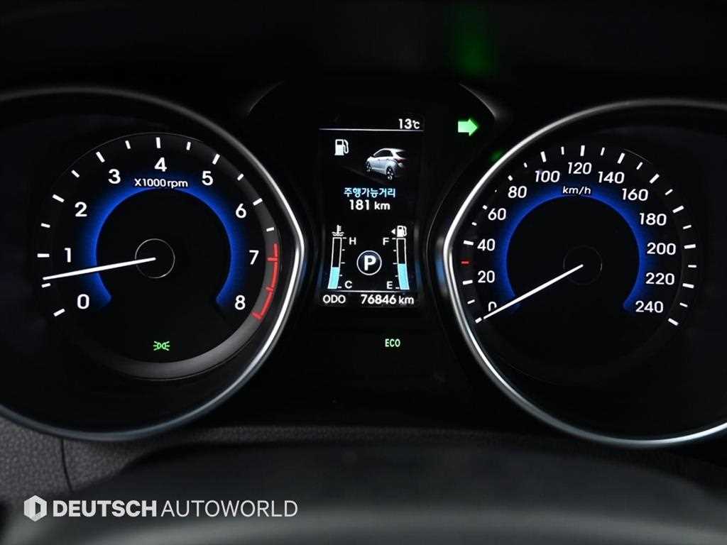 HYUNDAI i30 - Vista 8