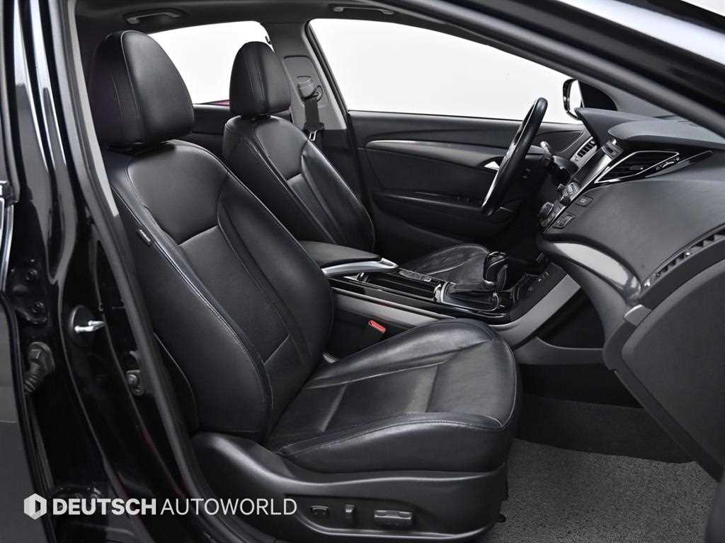 HYUNDAI i40 - Vista 9