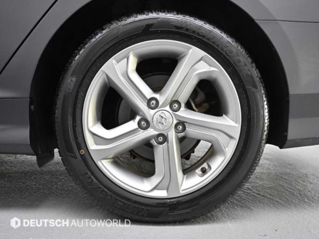 HYUNDAI Sonata - Vista 5