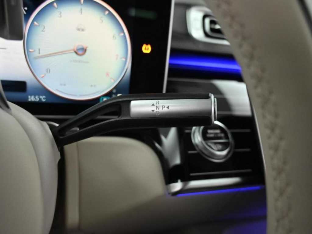 Mercedes Benz S Class - Vista 9