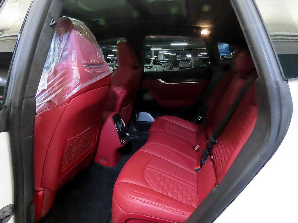 Maserati Levante - Vista 7