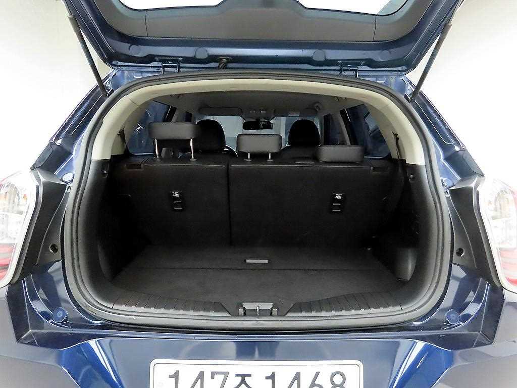 Ssangyong Tivoli - Vista 5