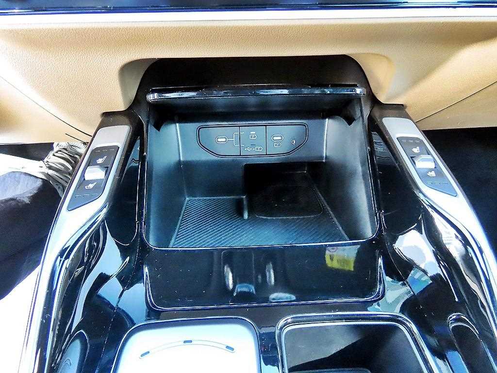 KIA Sorento - Vista 11