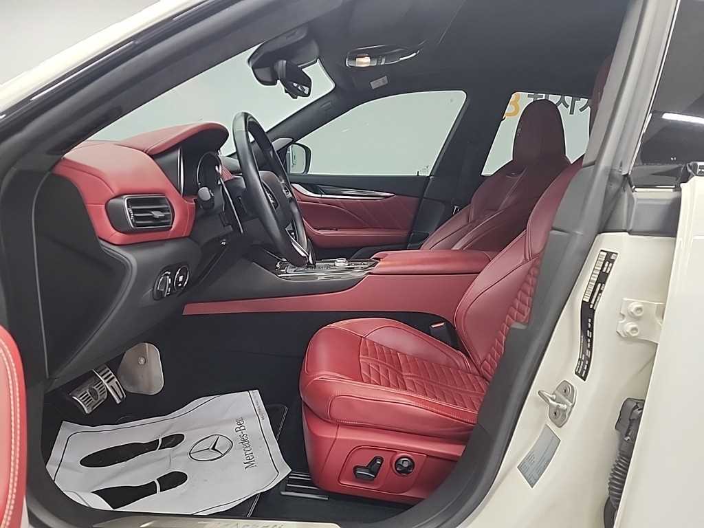 Maserati Levante - Vista 11