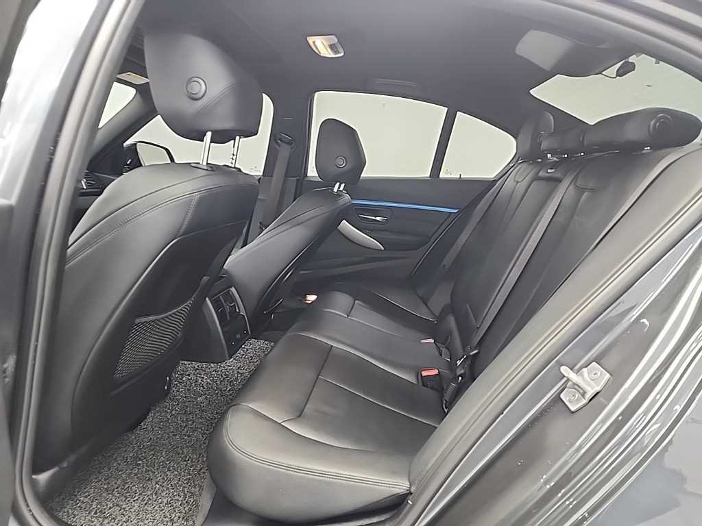 BMW 3 series - Vista 12