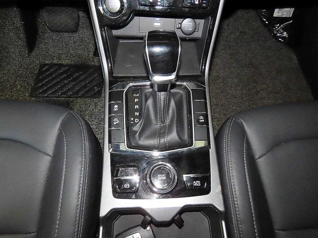 Ssangyong Korando - Vista 12