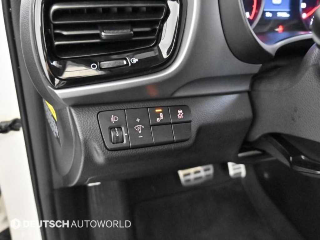 KIA Stonic 2018 Blanco - Importación desde Corea - HF Imports Iquique - Foto 17