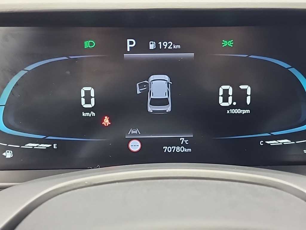 HYUNDAI Casper - Vista 6