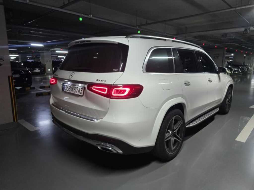 Mercedes Benz GLS Class - Vista 4