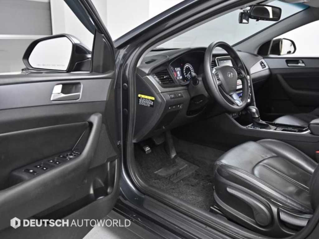 HYUNDAI Sonata - Vista 11