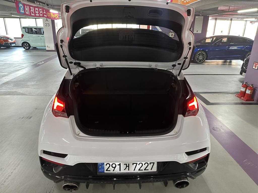 HYUNDAI Veloster 2021 Blanco - Importación desde Corea - HF Imports Iquique - Foto 16