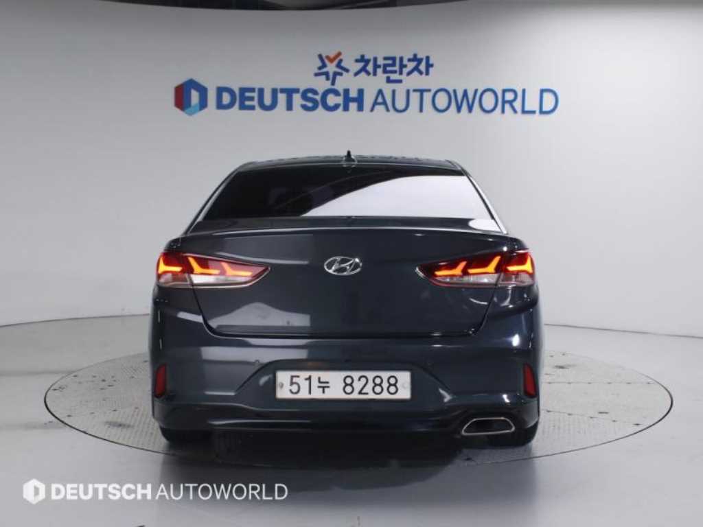 HYUNDAI Sonata - Vista 4