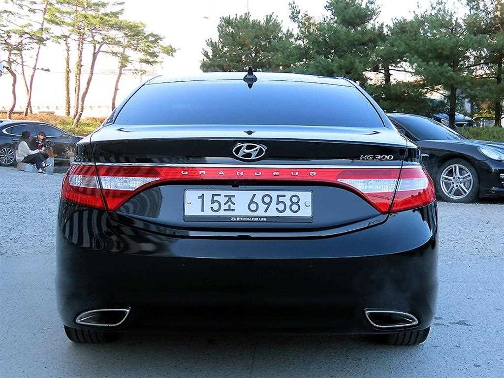 HYUNDAI Grandeur - Vista 4