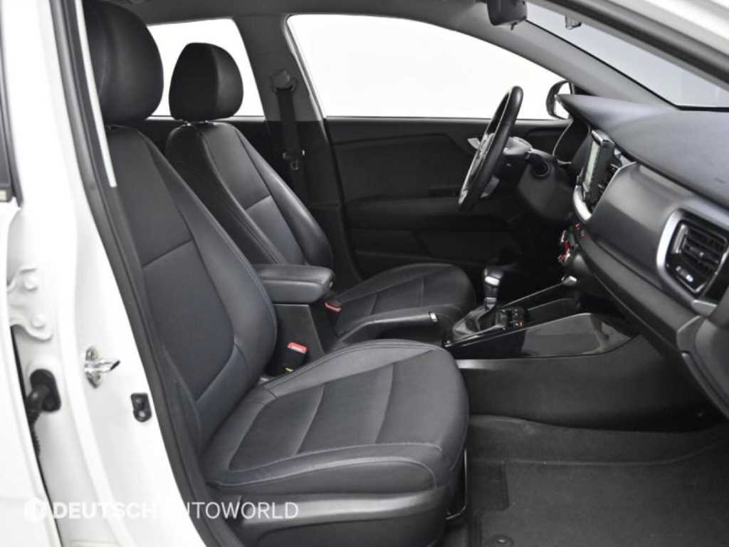 KIA Stonic - Vista 10