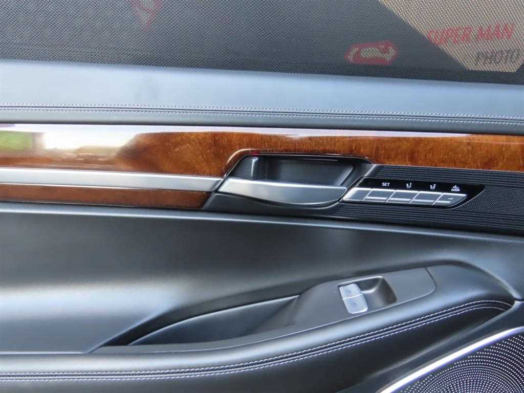 Genesis EQ900 - Vista 7