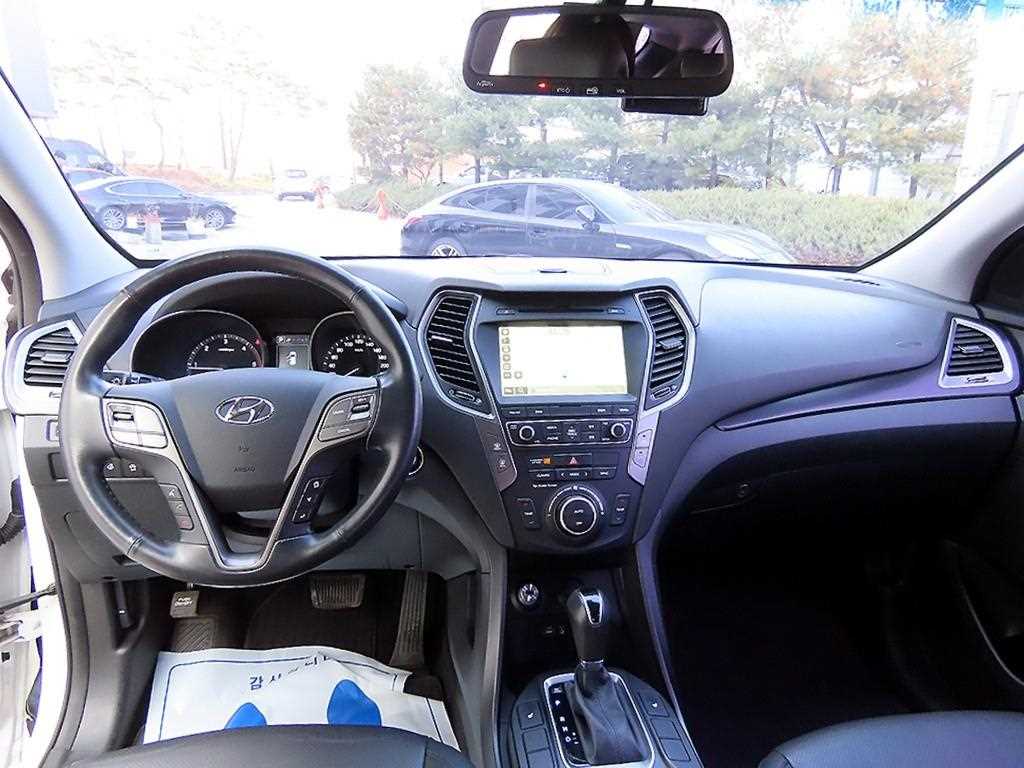 HYUNDAI Santa Fe - Vista 7