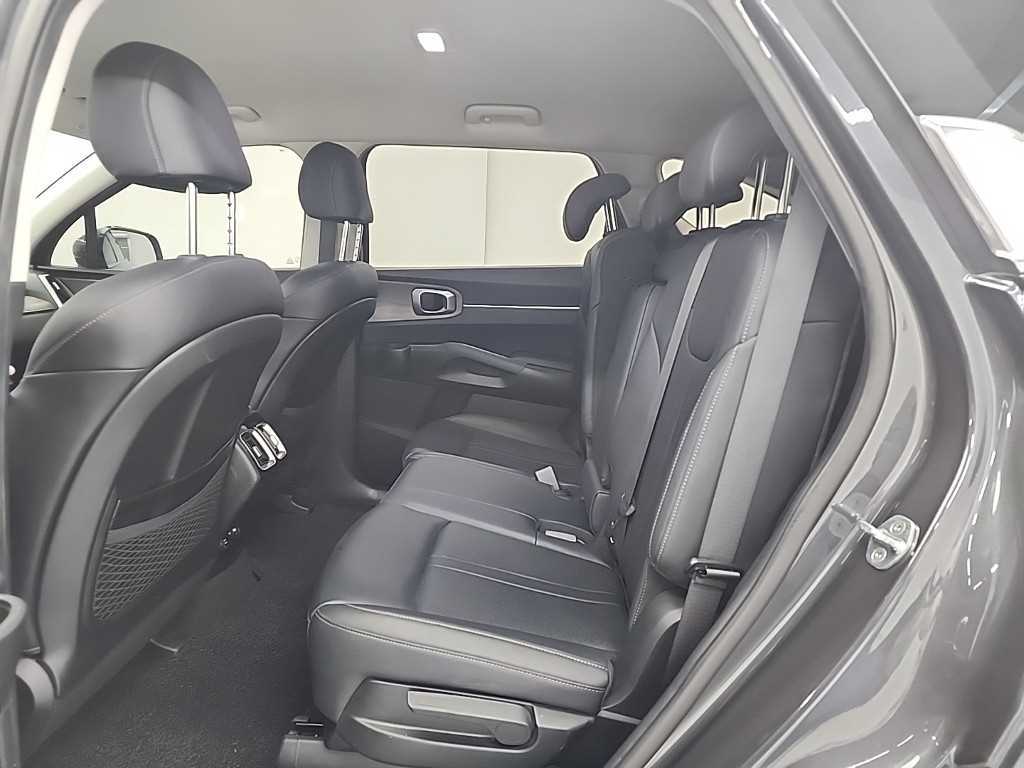 KIA Sorento - Vista 12