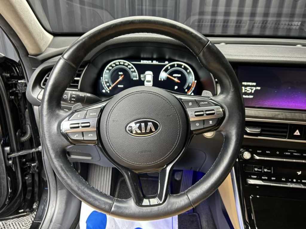 KIA K7 - Vista 9