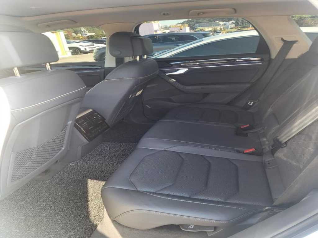 Volkswagen Touareg - Vista 4