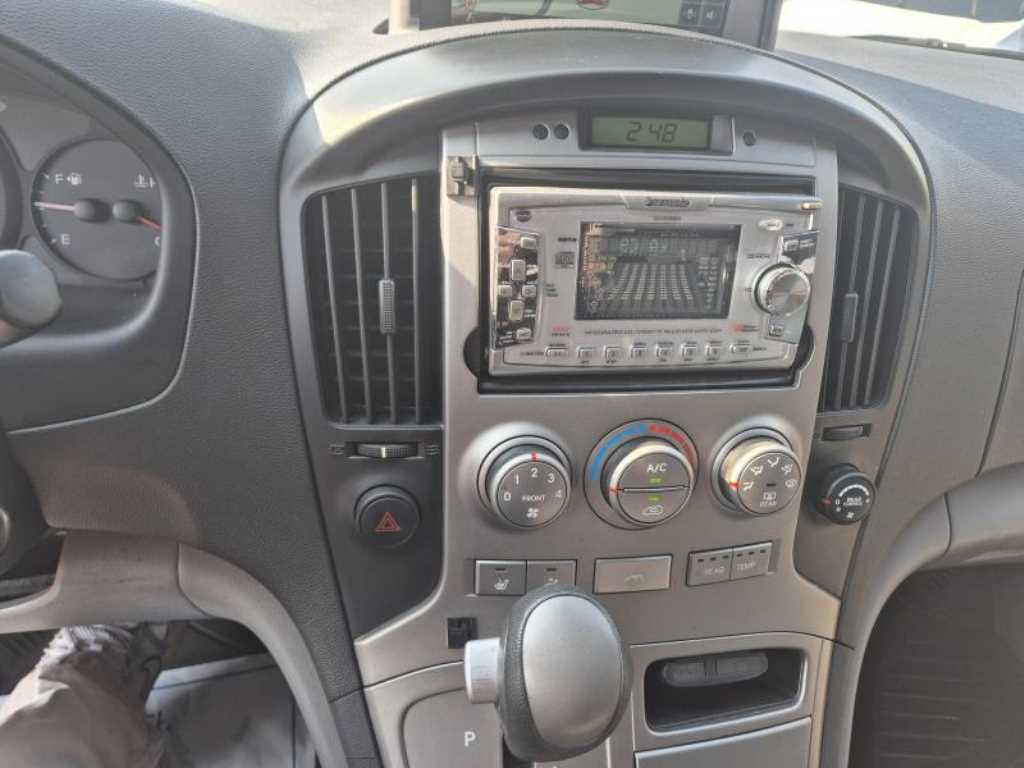 HYUNDAI Starex 2011 - Importación desde Corea - HF Imports Iquique - Foto 13