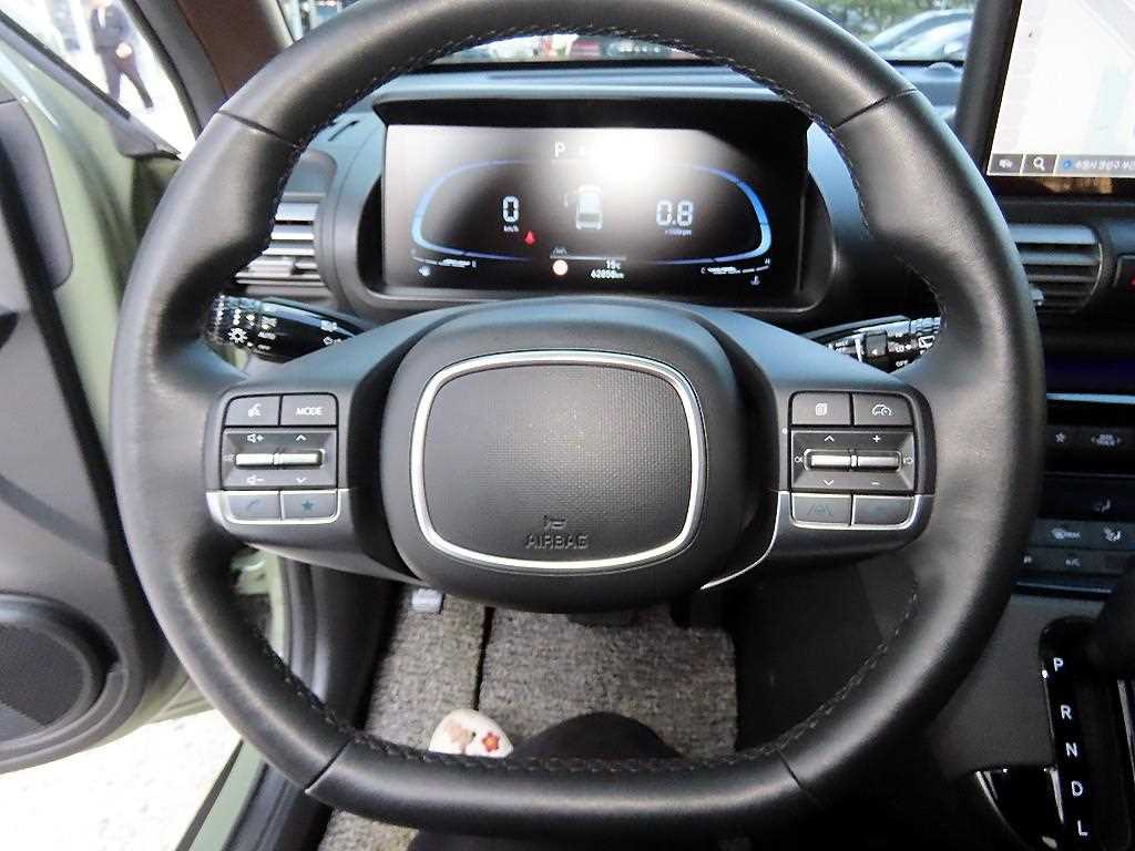 HYUNDAI Casper - Vista 8