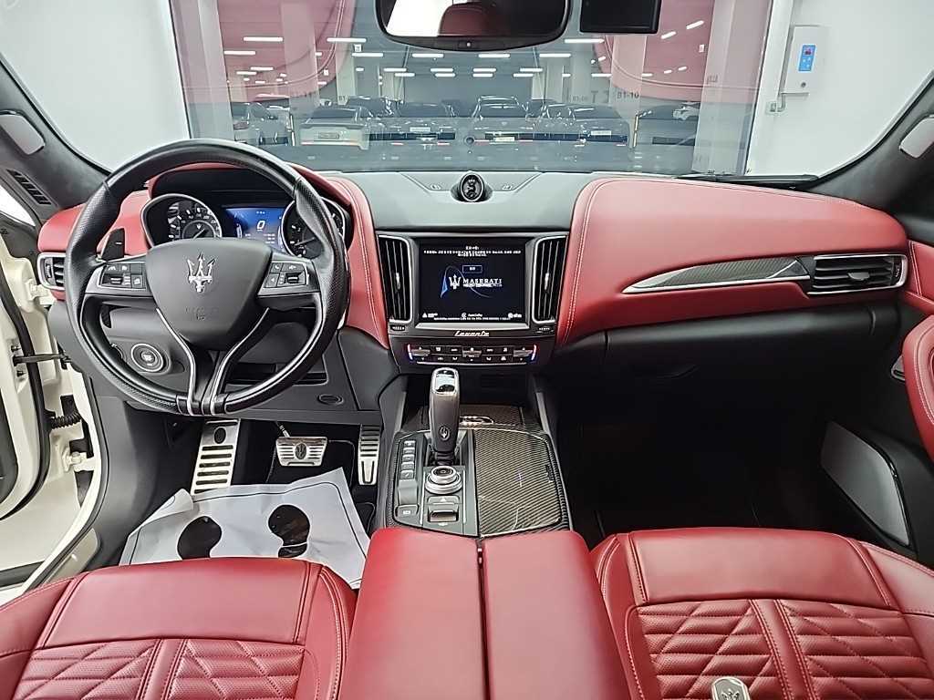 Maserati Levante - Vista 7