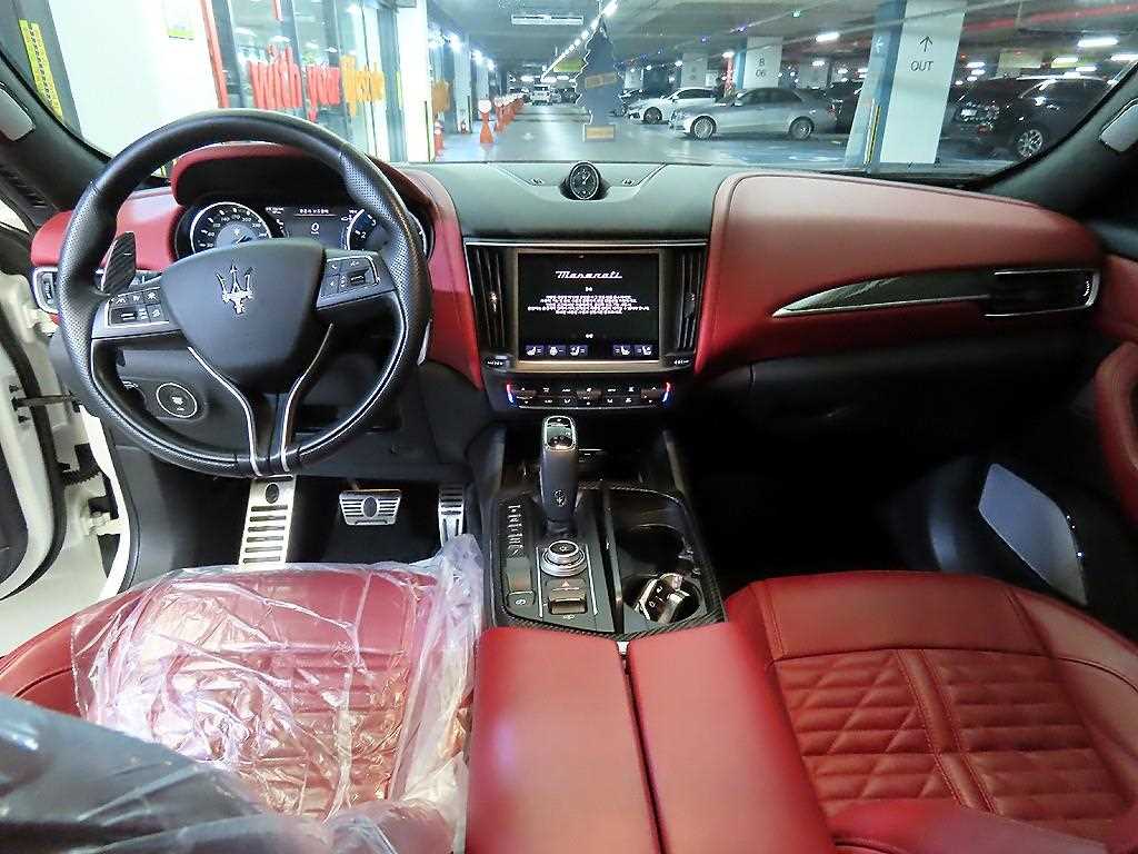 Maserati Levante - Vista 10